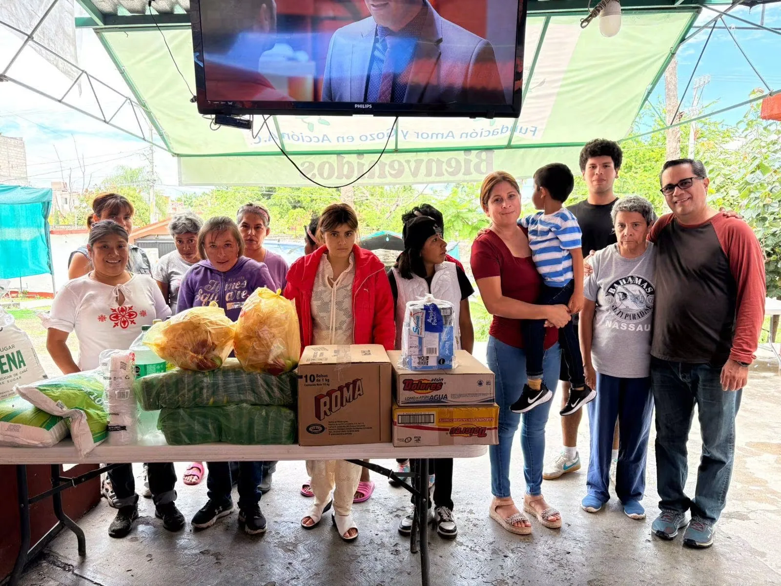 Donativos entregados a integrantes de la Fundación